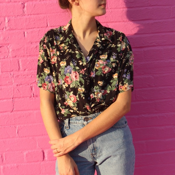 Hipster Floral Button Down - Picture 1 of 3